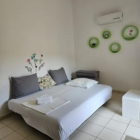 Apartment Polina Klenovica